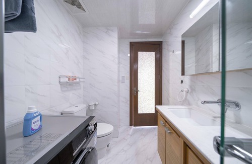 Xuhui Bed & Breakfast | Tyms Xintiandi Elegant 3BR 2BA APT