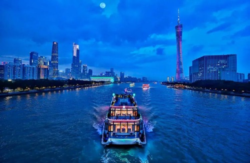 Guangzhou Central Business District Hotel | U Feel 180 degrees Panoramic Skyline Hotel-Preferred for Canton Fair
