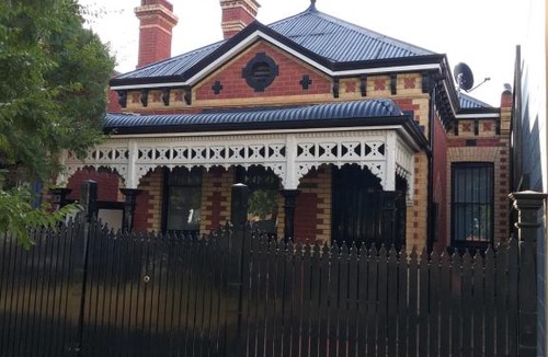 Bendigo House | Unique CBD home