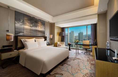 Xinshi District Hotel | Universal Hotel Urumqi