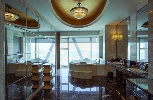 Xinshi District Hotel | Universal Hotel Urumqi