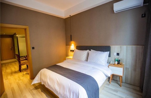 Bazhou Hotel | Up And In Sichuan Bazhong Bazhou District Chengxi Market Store