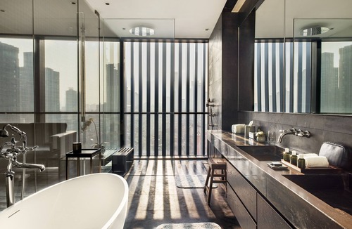 Downtown Shanghai Hotel | Upper House Shanghai