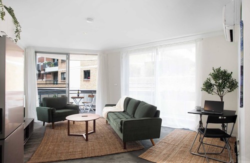 Kings Cross Apartment | Urban Oasis 2BR with Huge Deck & Secure Parking