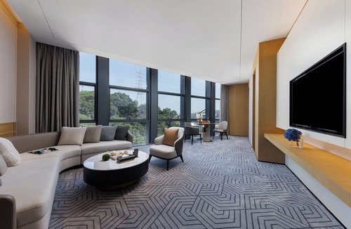 Sanliancun Hotel | UrCove by Hyatt Dongguan Fenggang