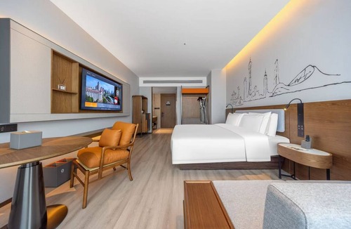 Huadu Hotel | UrCove by Hyatt Guangzhou Huadu Baiyun International Airport