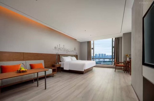 Xiaoshan Hotel | UrCove by Hyatt Hangzhou Xiaoshan Jiangnan Technology City