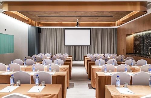 Jiangning Hotel | UrCove by HYATT Nanjing South Railway Station