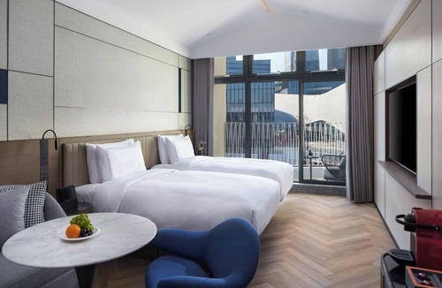 Pudong Hotel | UrCove by Hyatt Shanghai Xuhui West Riverside
