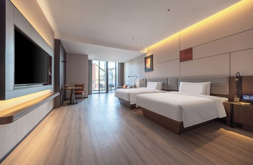 Taicang Hotel | UrCove by Hyatt Taicang South Railway