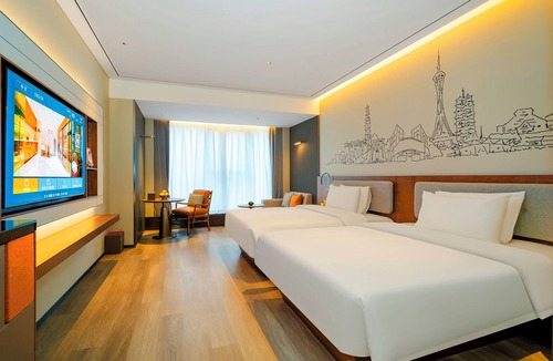 Weidu District Hotel | UrCove by Hyatt Xuchang Angel City