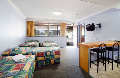 Aitkenvale Hotel | Vale Hotel