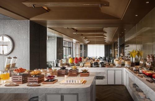 Shijingshan Hotel | Verdant Army Hotel