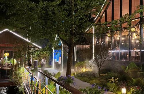 Dujiangyan Hotel | VERDANT HAVEN