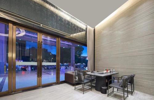 Bao'an Hotel | Victoria International Hotel Shenzhen Bao'an International Airport Branch - Free Shuttle Bus to Shenzhen Bao'an International Airport