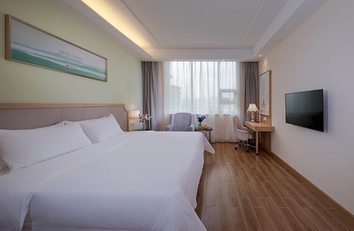 Pubei County Hotel | Vienna 3 Best Hotel (Guangxi Pubei automobile station store)