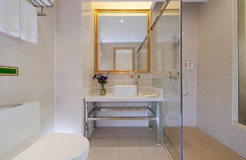 Pubei County Hotel | Vienna 3 Best Hotel (Guangxi Pubei automobile station store)