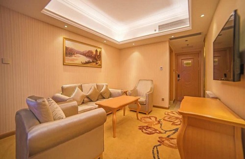 Yunfu Hotel | Vienna 3 Best Hotel Luoding Chuangyue Building