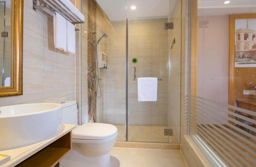 Buji Hotel | Vienna Classic Hotel Shenzhen Bantian Wuhe Avenue