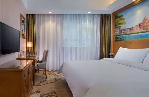 Qingpu Hotel | Vienna Hotel Beiqing Road Branch