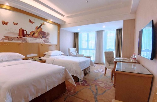 Dongguan Hotel | Vienna Hotel Dongguan Shatian Humen Port