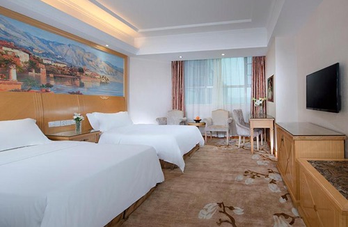 Lincun Hotel | Vienna Hotel Dongguan Tangxia Lincun Square