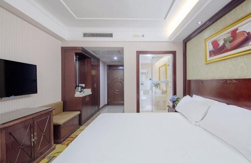Lingchuan County Hotel | Vienna Hotel Guilin Lingchuan Shunxiang No.1 Mansion