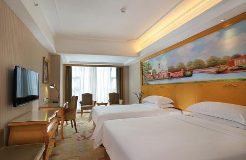 Tianmen Hotel | Vienna Hotel Hubei Tianmen Donghu International