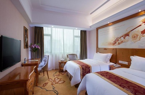 Rongcheng District Hotel | Vienna Hotel Jieyang Danpu Road