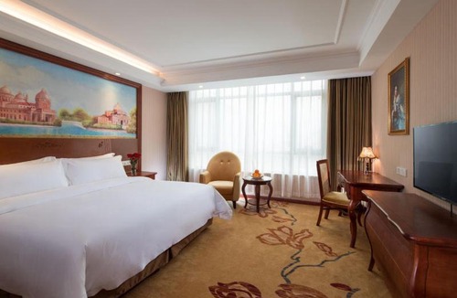 Jieyang Hotel | Vienna Hotel Puning South Huancheng Road High-Speed Train Station