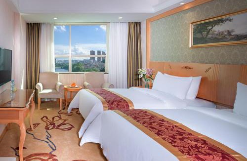 Longhua District Hotel | Vienna Hotel Shenzhen Guanlan Renming Road Heping