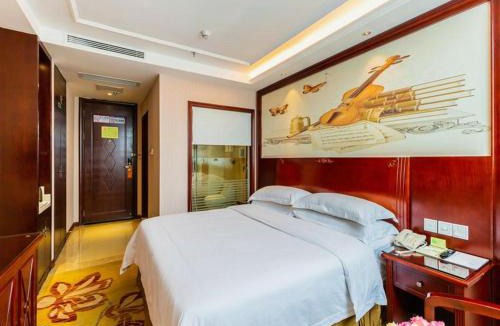 Longhua District Hotel | Vienna Hotel Shenzhen Guanlan Guanguang Road Foxconn