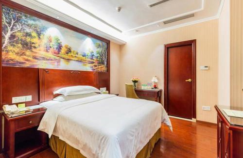 Longhua District Hotel | Vienna Hotel Shenzhen Guanlan Guanguang Road Foxconn