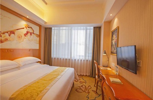 Yucheng Subdistrict Hotel | Vienna Hotel Yulin Jincheng Zhenlin