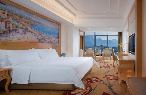 Yongding Hotel | Vienna International Hotel - Dayong city