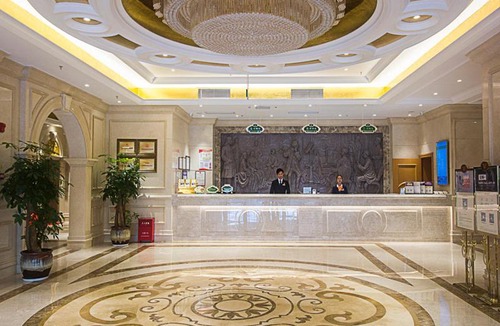 Donghu District Hotel | Vienna International Hotel Haikou West Bus Station