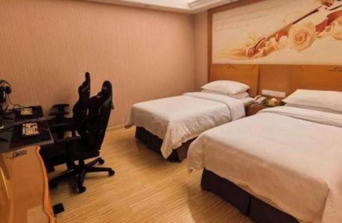 Pudong Hotel | Vienna International Hotel Shanghai Dishui Lake Lingang Wanda
