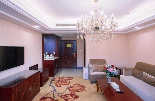 Guangling Qu Hotel | Vienna International Hotel Yangzhou outlets Plaza Heyuan