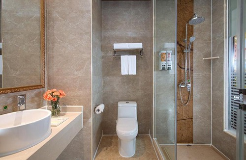 Longhua District Hotel | Vienna International Hotel Shenzhen South Huanguan Road
