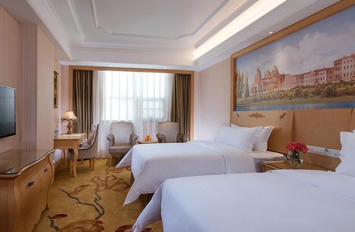 Longhua District Hotel | Vienna International Hotel Shenzhen Longhua Center