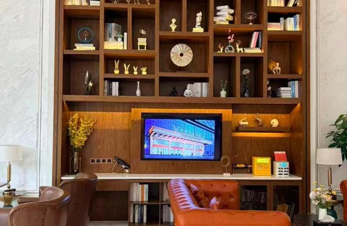 Huadu Hotel | Vienna International Hotel Guangzhou Baiyun International Airport Huadu Square Branch - Free Shuttle Bus to Guangzhou Baiyun International Airport & Free Deliver Service to Canton Fair Complex During Canton Fair Period