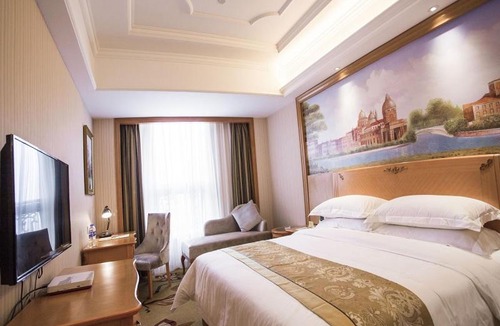 Weng'an County Hotel | Vienna International Hotel Guizhou Weng'an Qilong Binfen Moer City