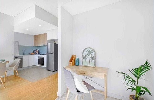Asquith Apartment | Views for days. 1 Bedroom Penthouse Private & Quiet, New Host 4.7 star rating