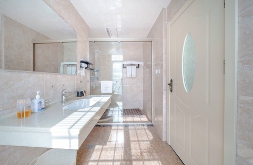 Huaxi Bed & Breakfast | Villa in the park