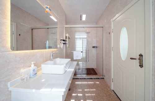 Huaxi Bed & Breakfast | Villa in the park