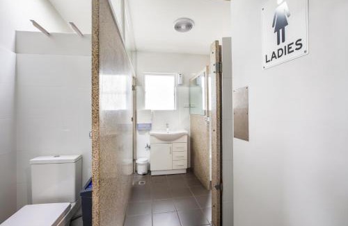 Villawood Hotel | Villawood Hotel