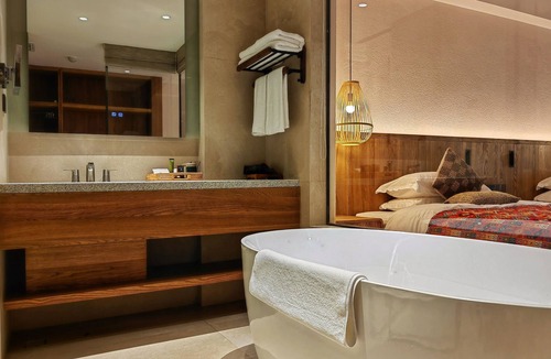 Pu'er Hotel | VipaXana abaila