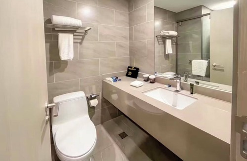 Changping Hotel | Vision Plaza Shahe Intl. Cultural Center