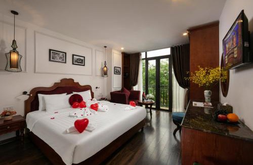 Hang Trong Hotel | Vision Premier Hotel & Spa