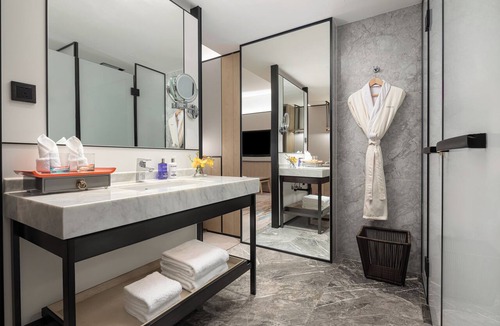 Changsha County Hotel | voco Changsha Airport by IHG